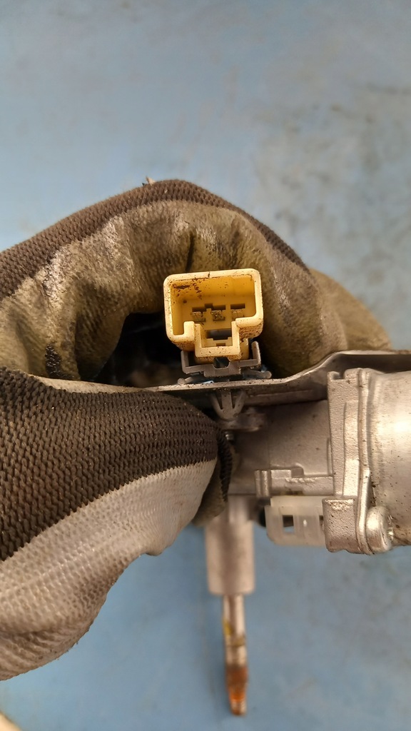 фото №4, Моторчик дворники задняя mazda 5 06r 2.0d