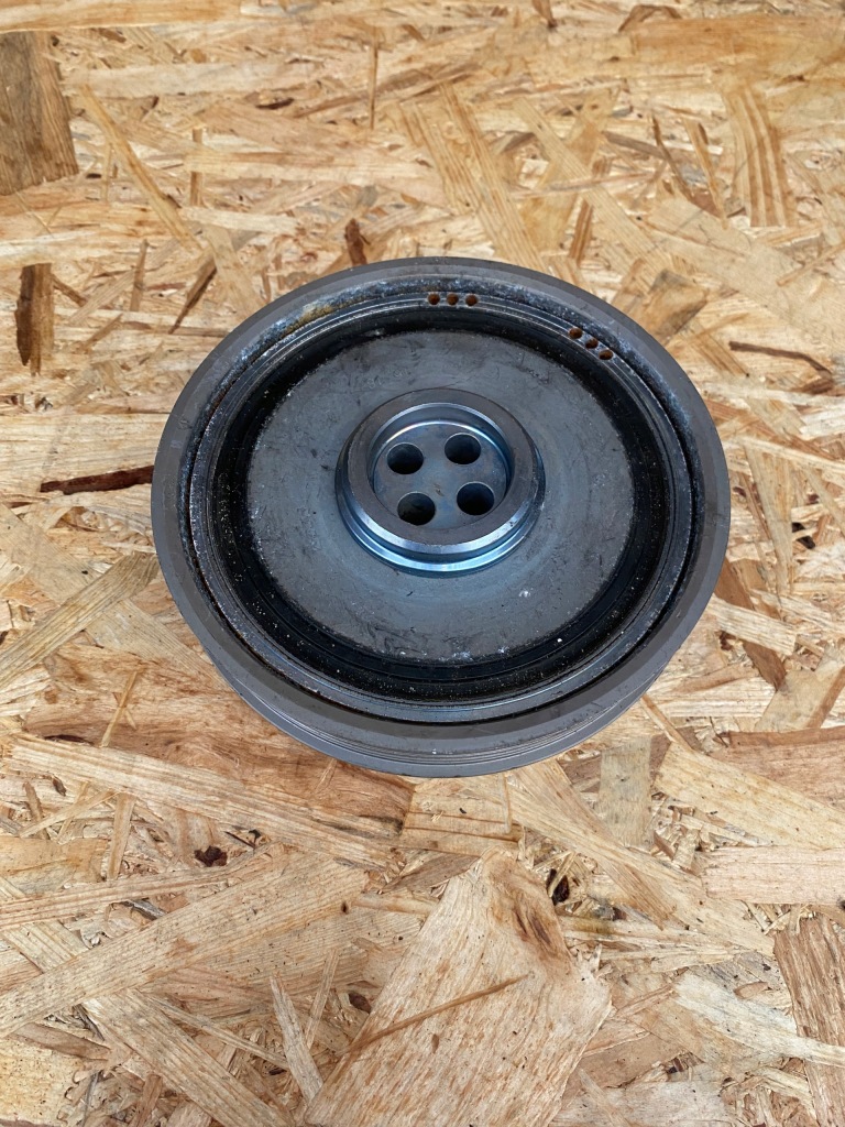 фото №1, Bmw 2 f45 1.5d шкив 8579926