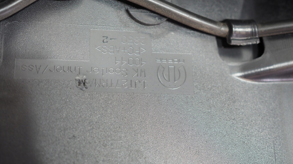 фото №6, Grand cherokee wk2 спойлер спойлер свет стоп 14r