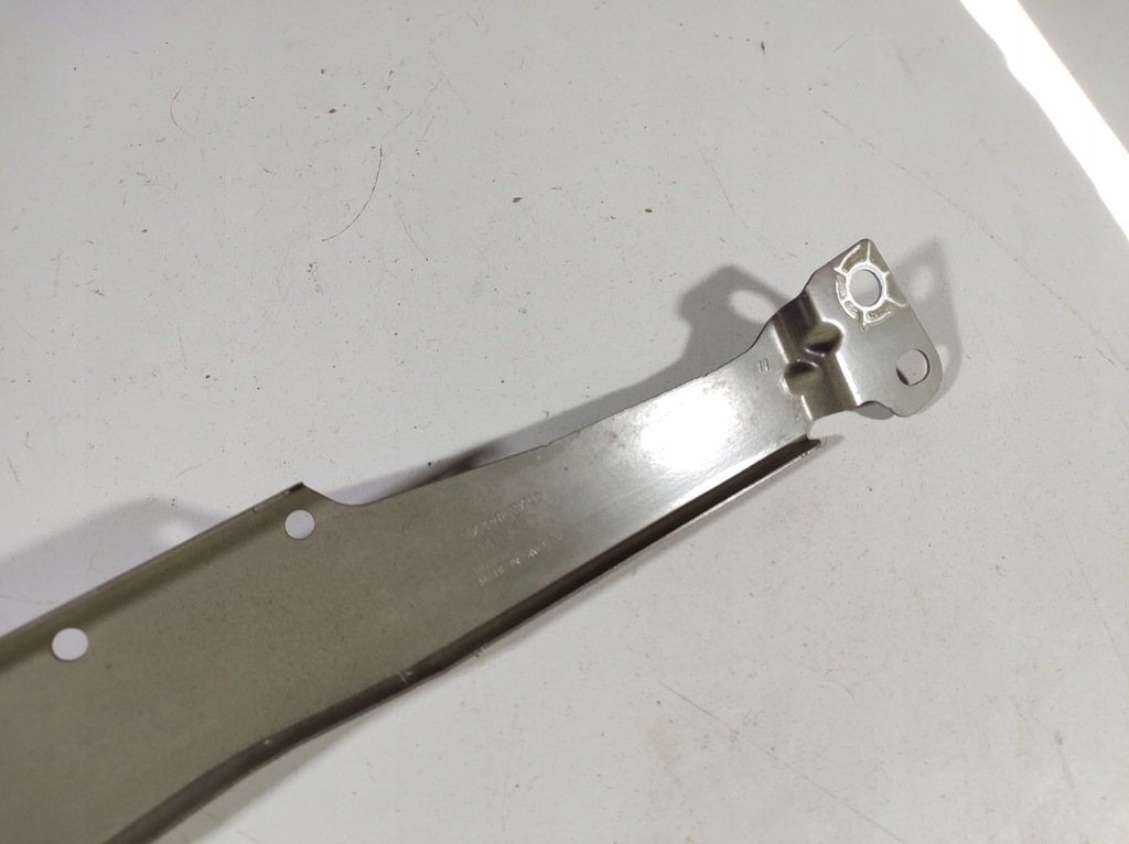 фото №10, Volvo v60 18r- кронштейн крыла левый 31468233