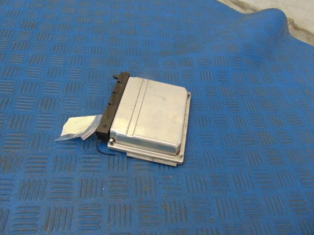 фото №5, Volvo s80 2.5tdi sedan бортовой компьютер двигателя 0281001776