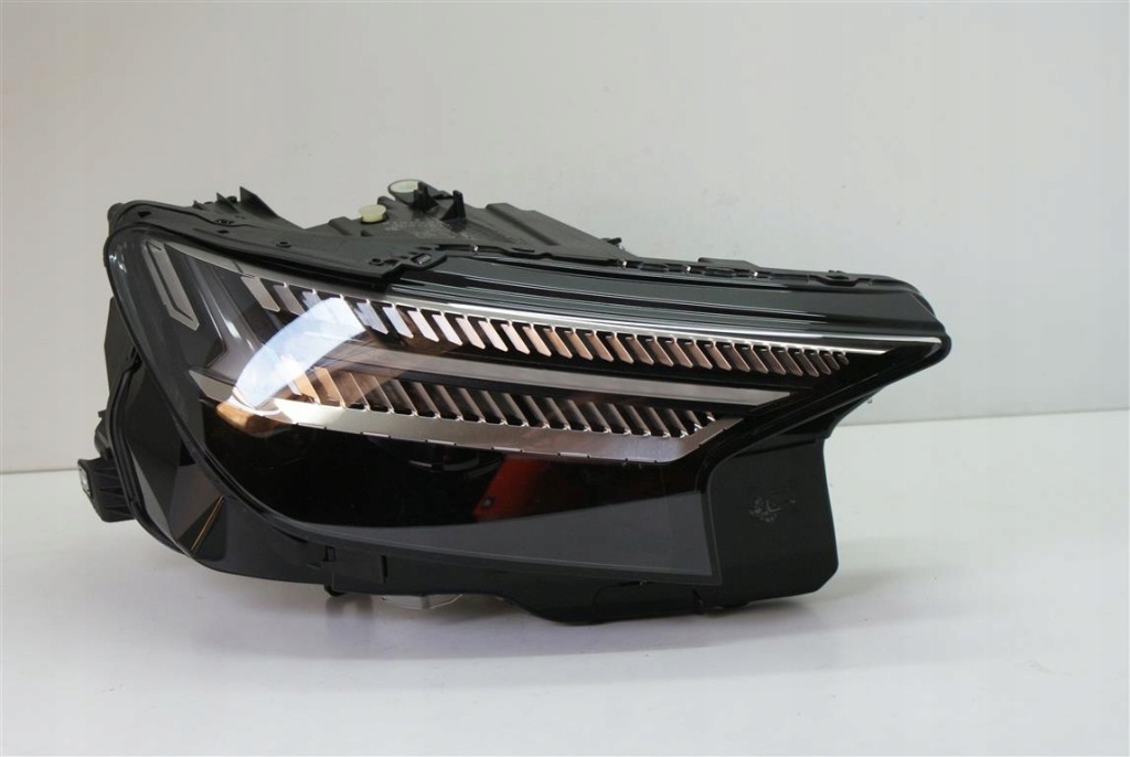 фото №1, Audi q4 sq4 rsq4 e-tron права лампа перед matrix