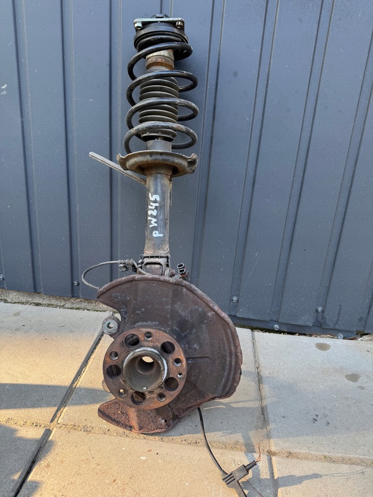 фото №1, Ступица правый перед mercedes w245