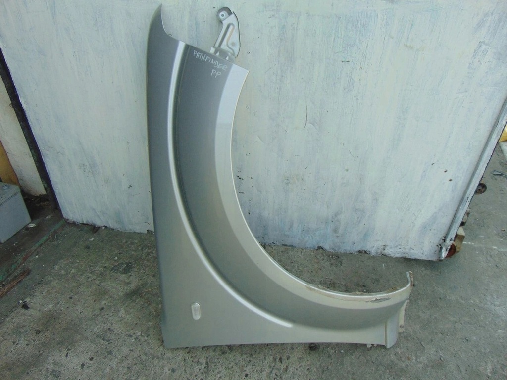 фото №1, Крила правий перед pathfinder r51 navara d40