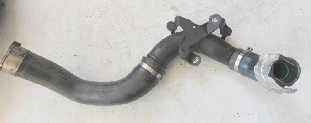 Купити Renault clio iv captur logan 0,9 tce труба шланг інтеркулер 144604208rc