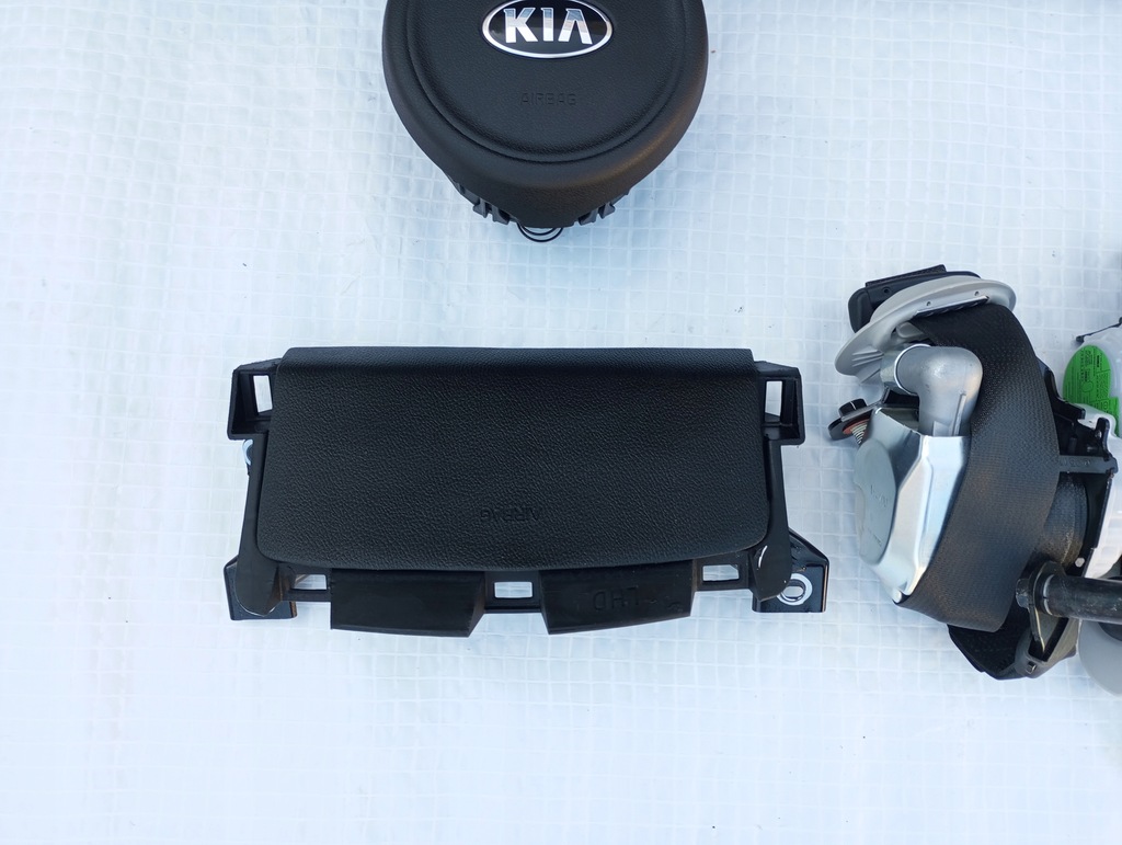 фото №7, Консоль панель приладів панель приладів kia niro набір новий model