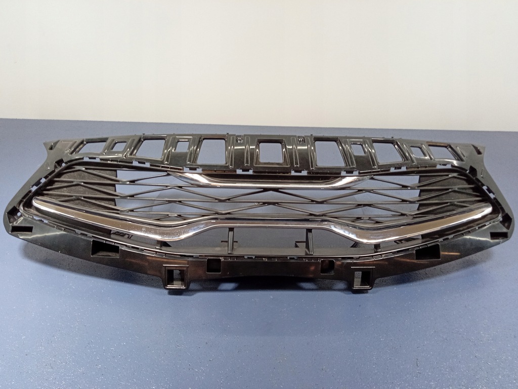 фото №1, Kia ceed iii lift 21- решётка радиатора / решётка радиатора 86350-j7da0