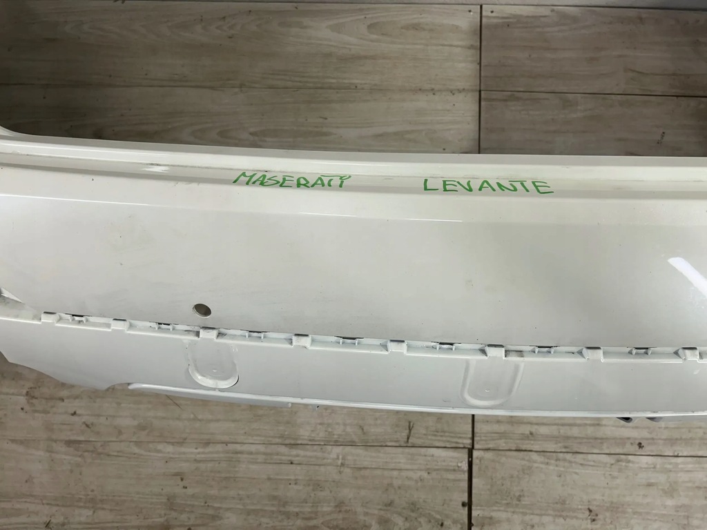 фото №10, Maserati levante бампер задний