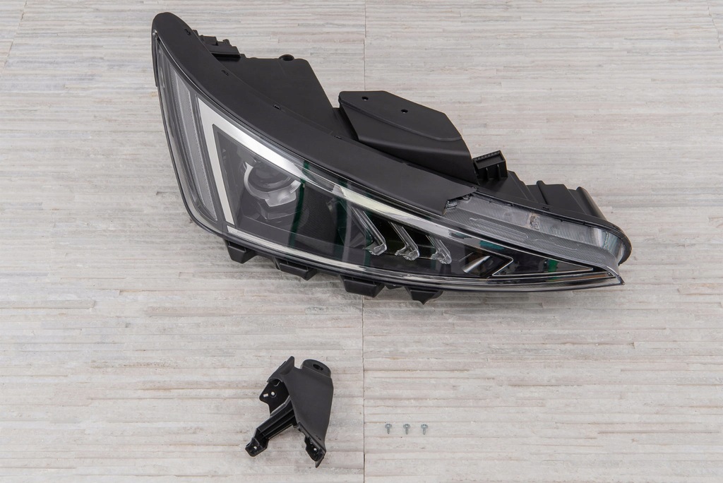 фото №14, Hyundai elantra vi ad 2018-2020 лампа передняя правая 92102f2500