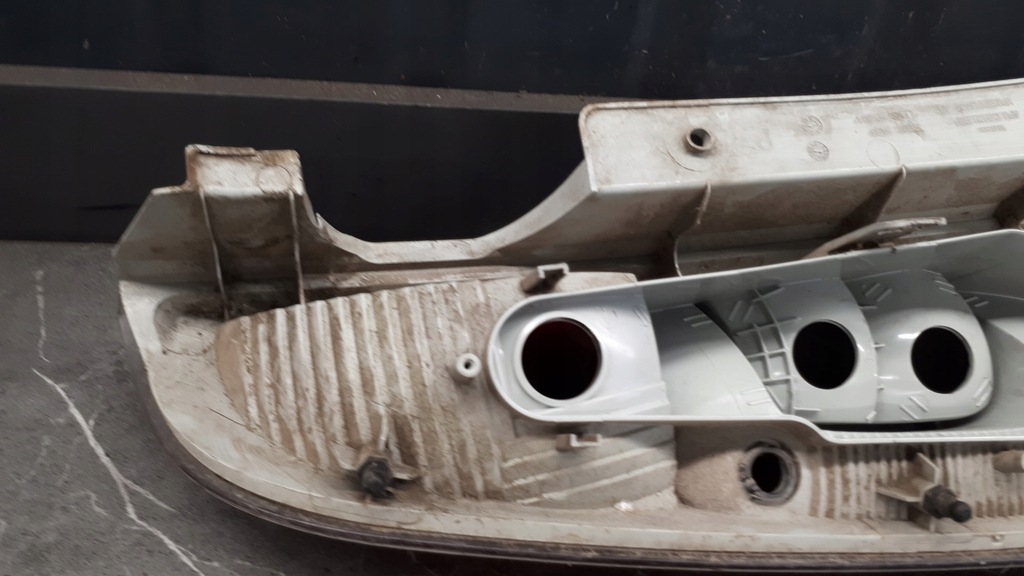 фото №10, 5j7945112 лампа правый задняя skoda roomster 06-15r