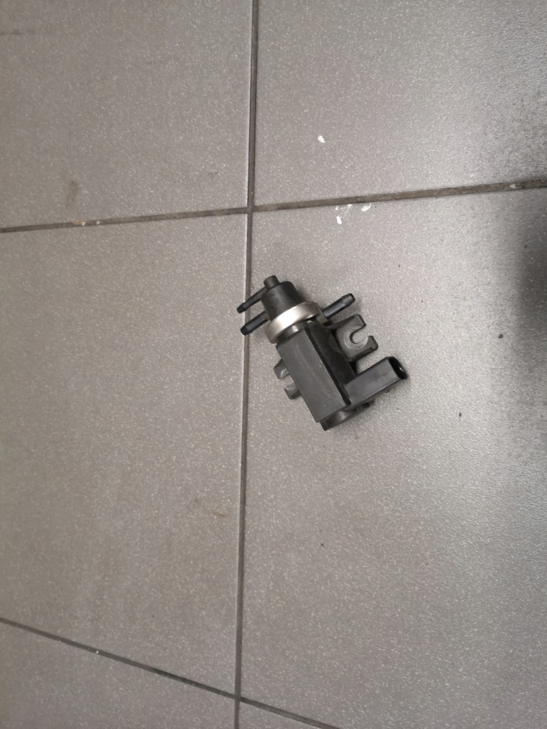 фото №1, Клапан вакууму audi vw 1j0906627