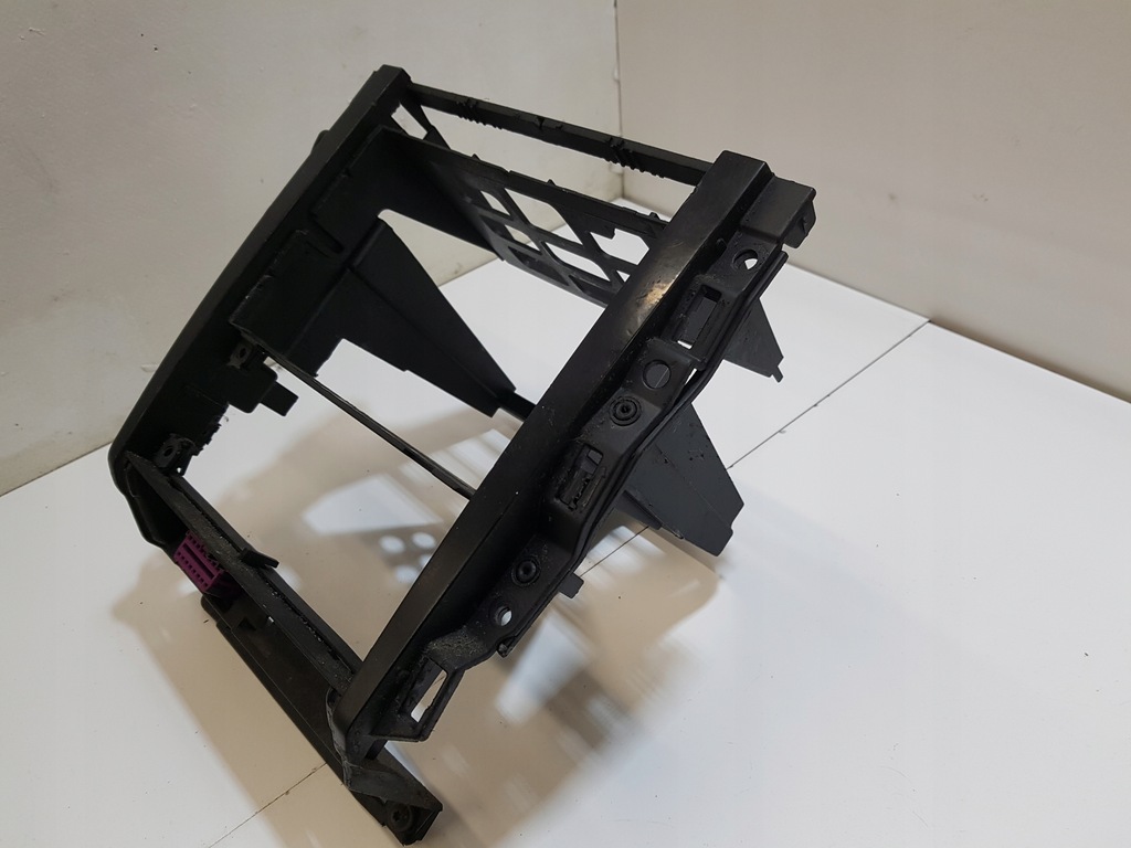 фото №4, Рамка радио volkswagen golf 4 1j1858071e