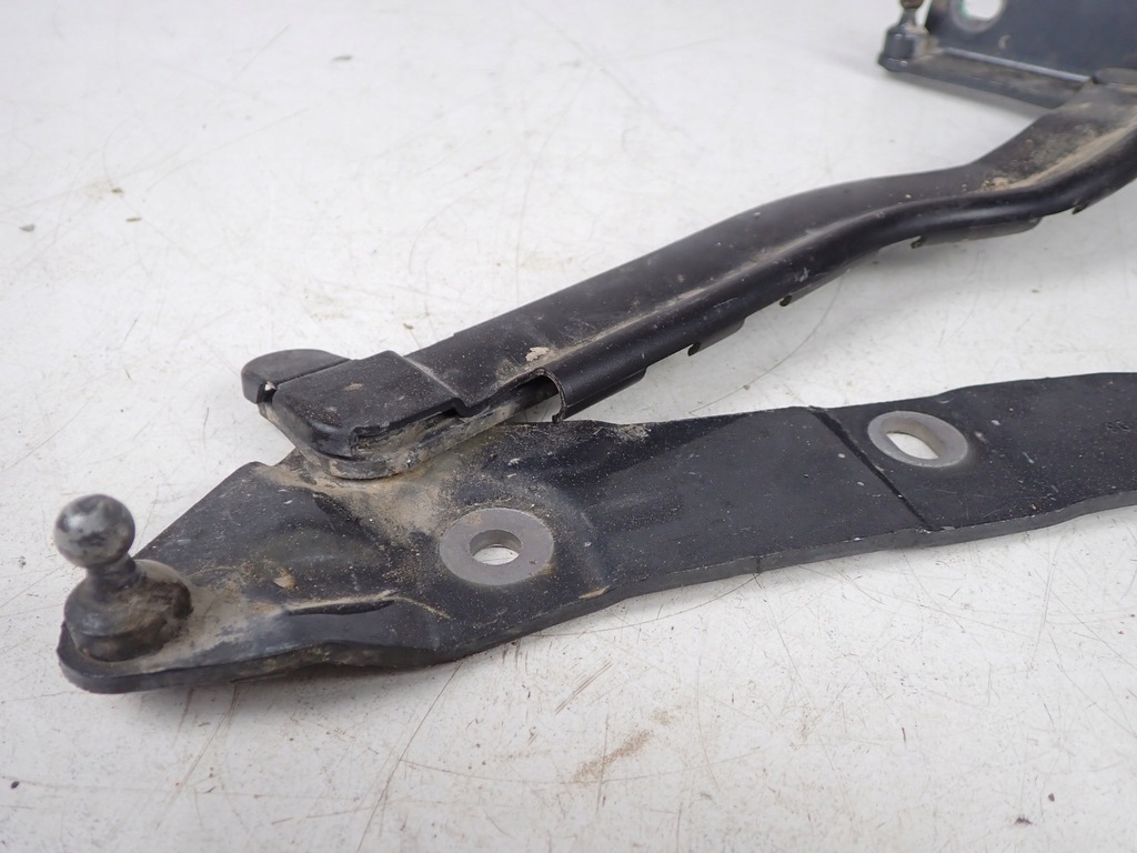 фото №5, Петля крышки левый задняя audi s8 d3 4e0827299g