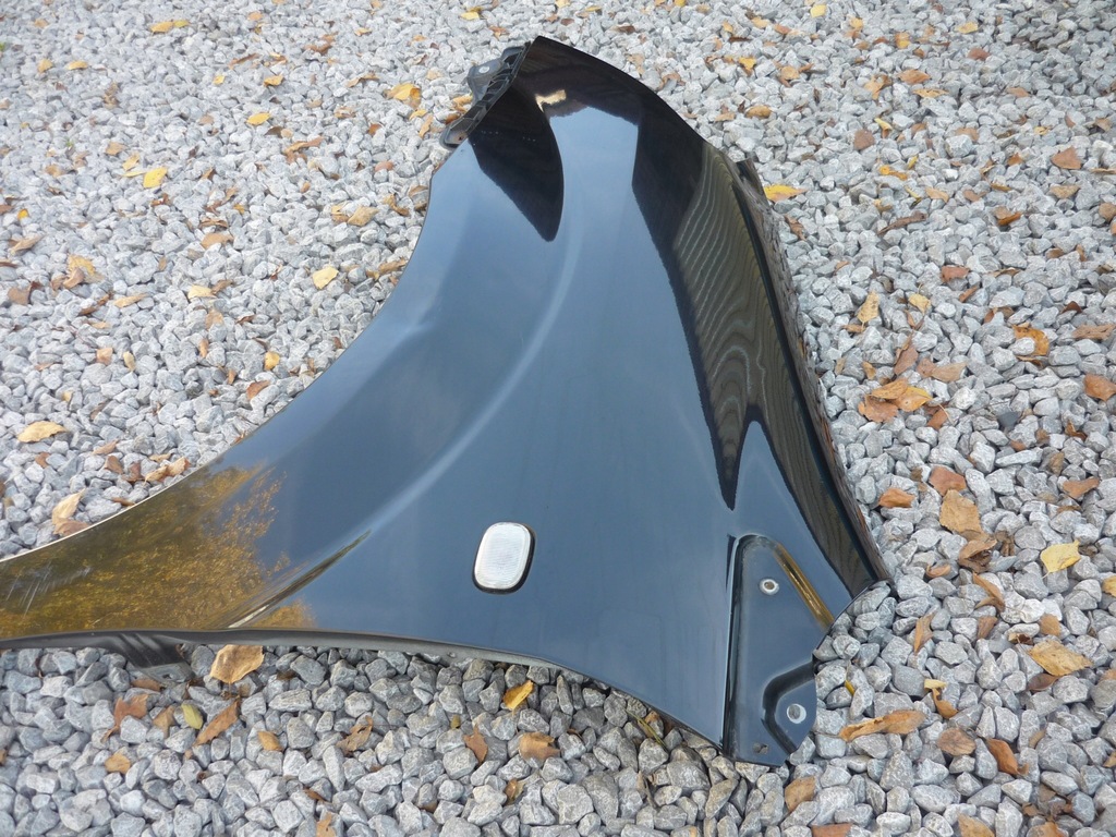 фото №11, Крыло левый toyota corolla verso ii 209