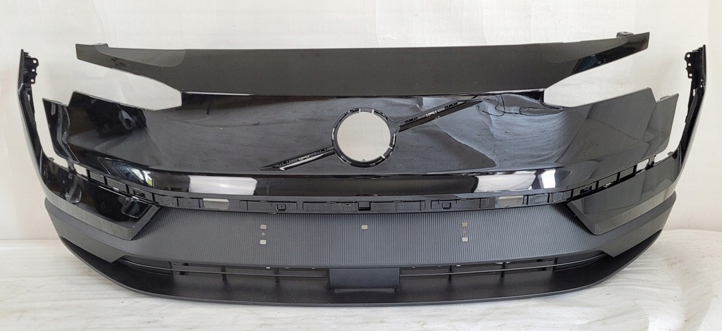 фото №1, Бампер перед передний volvo ex30 2023- 31345658