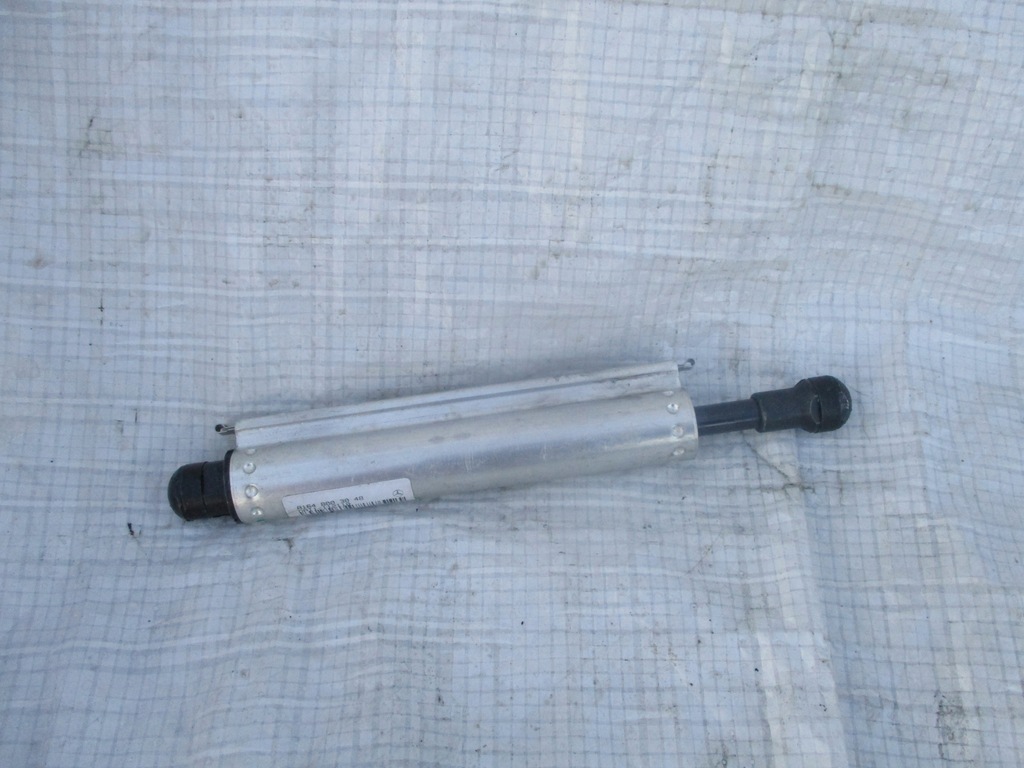 фото №1, Привод крышки багажника mercedes ml w164 gl x164