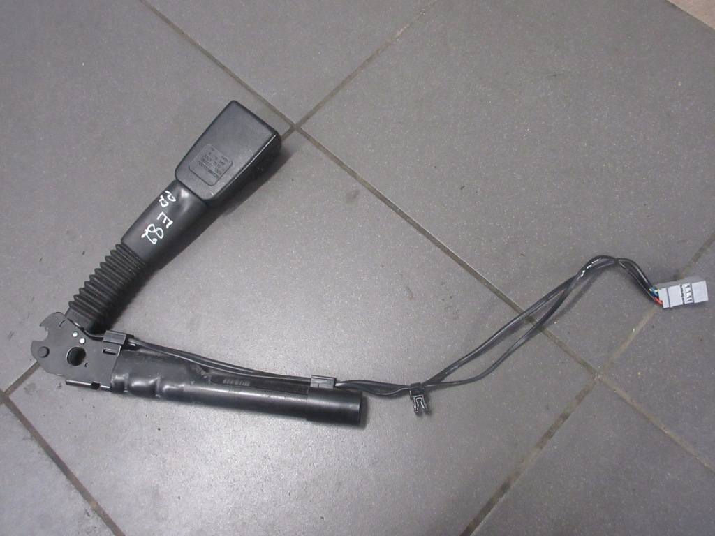 фото №1, Натягувач поперечина кліпса правий перед bmw e82