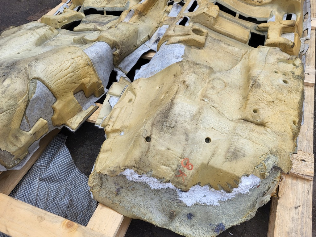 фото №13, Коврик пол обшивка салона audi a4 b8 8k a5 8t оригинальный номер europa