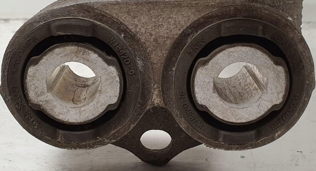 фото №12, Підрамник підрамник балка задня aston martin rapide