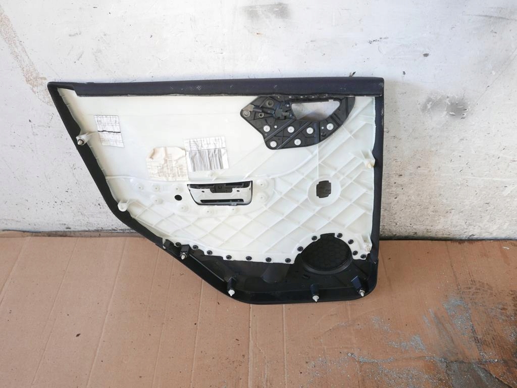 фото №8, Обшивка оббивка права задня mercedes w169 a170 5d 04-08