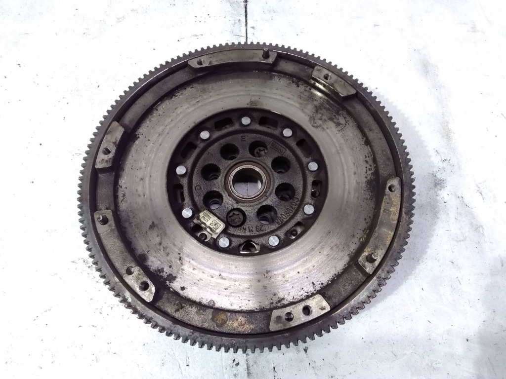 фото №7, Mercedes-benz cla c117 x117 w117 2015 зчеплення / комплект