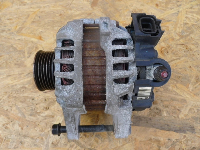 фото №1, Hyundai veloster генератор