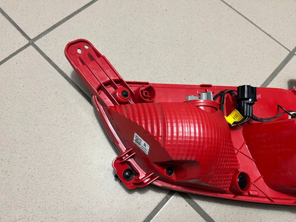 фото №13, Hyundai kona лампа задня задня права