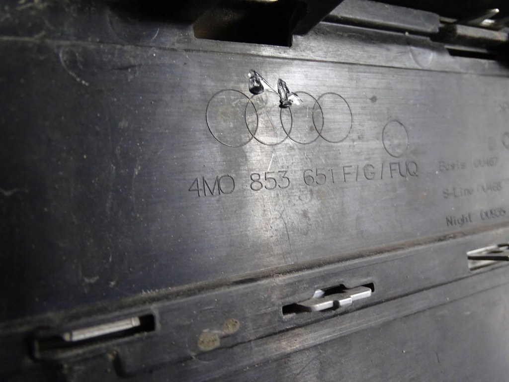 фото №8, Решітка радіатора audi q7 4m