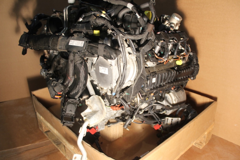 фото №12, Двигатель kompletny ctg v8 jak новый audi a8 4h d4 lift 4.0 tfsi 450 ps