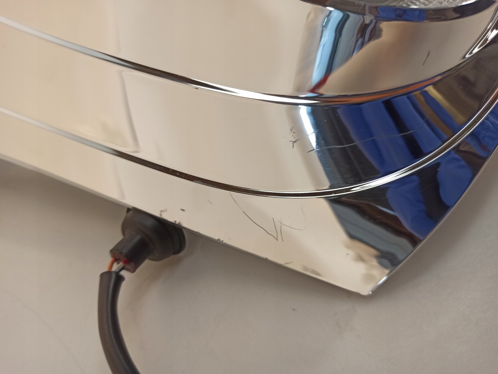 фото №3, Suzuki swift mk8 салон рамка лампы левый задняя