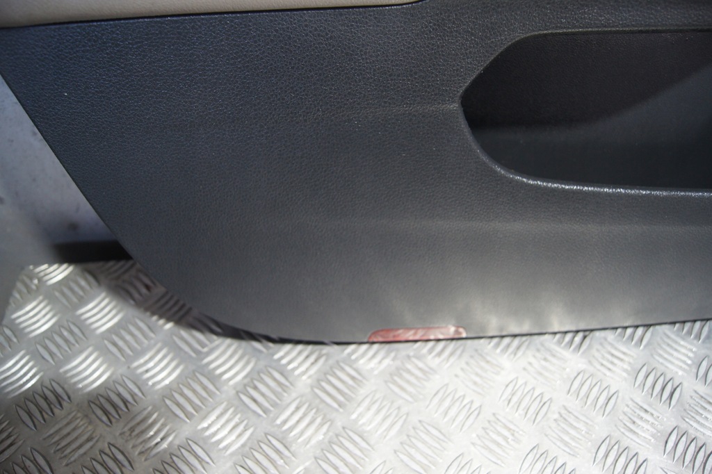 фото №8, Обшивка двері лівий перед jetta 5c 5c7867011a