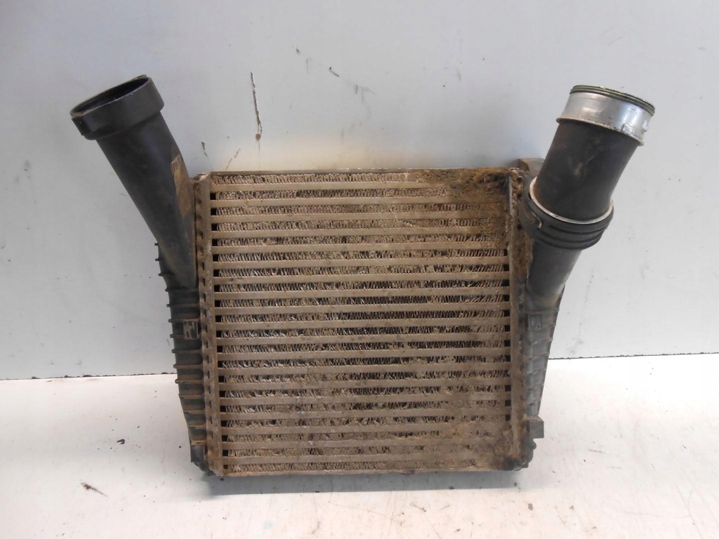 фото №1, Радіатор інтеркулер vw touareg 2.5 tdi #