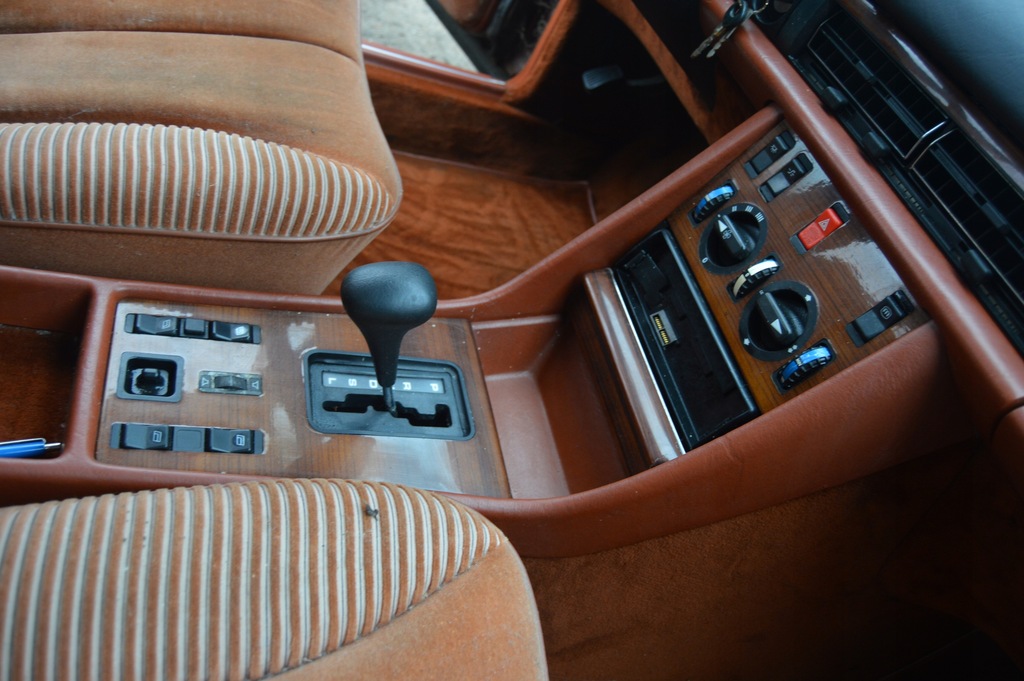 фото №12, Mercedes w126 całe салон сидіння велюр 937 sienna