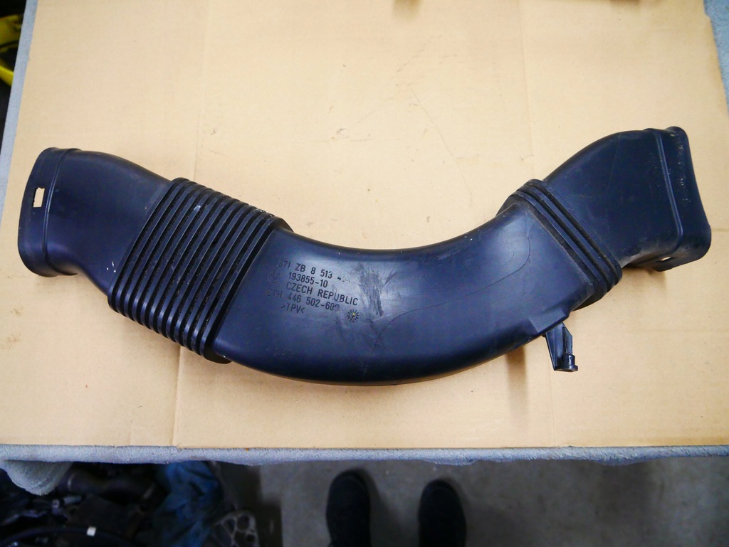 фото №1, Bmw f10 f11 f12 f01 f07 n57 канал труба впуск шланг воздуха 8513454
