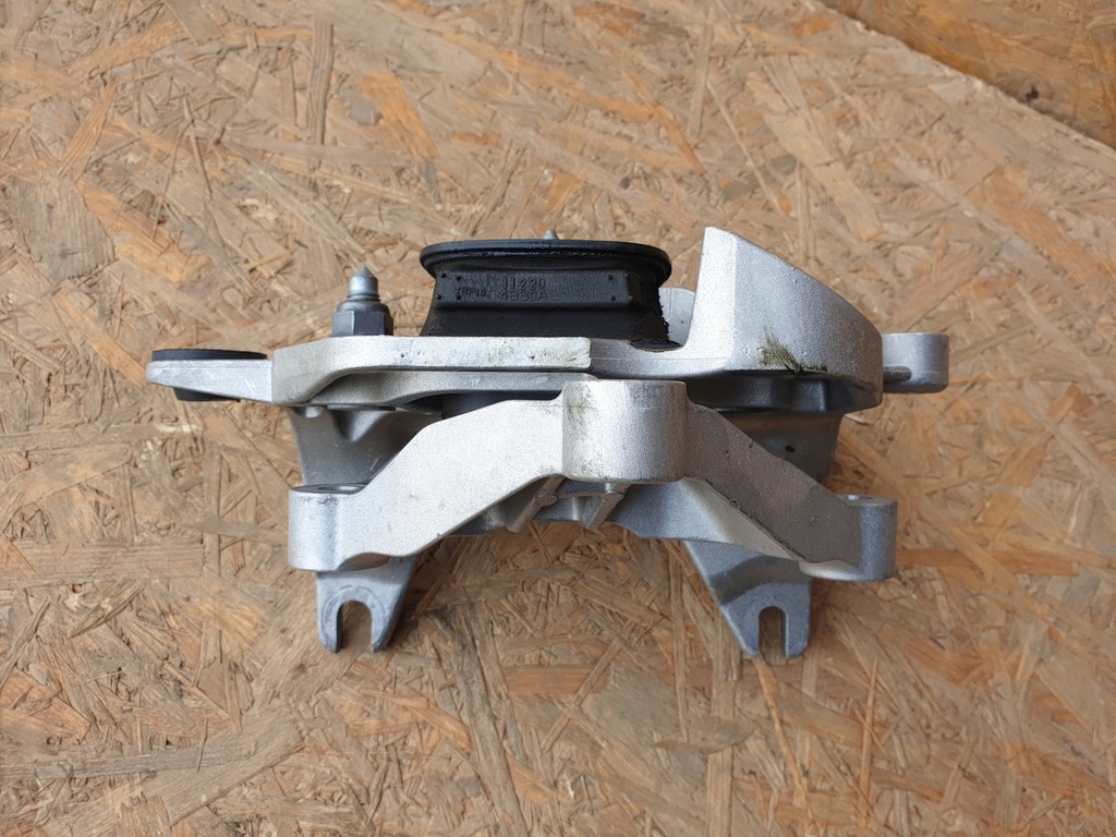 фото №5, Renault megane iv rs кронштейн коробки 112330715r