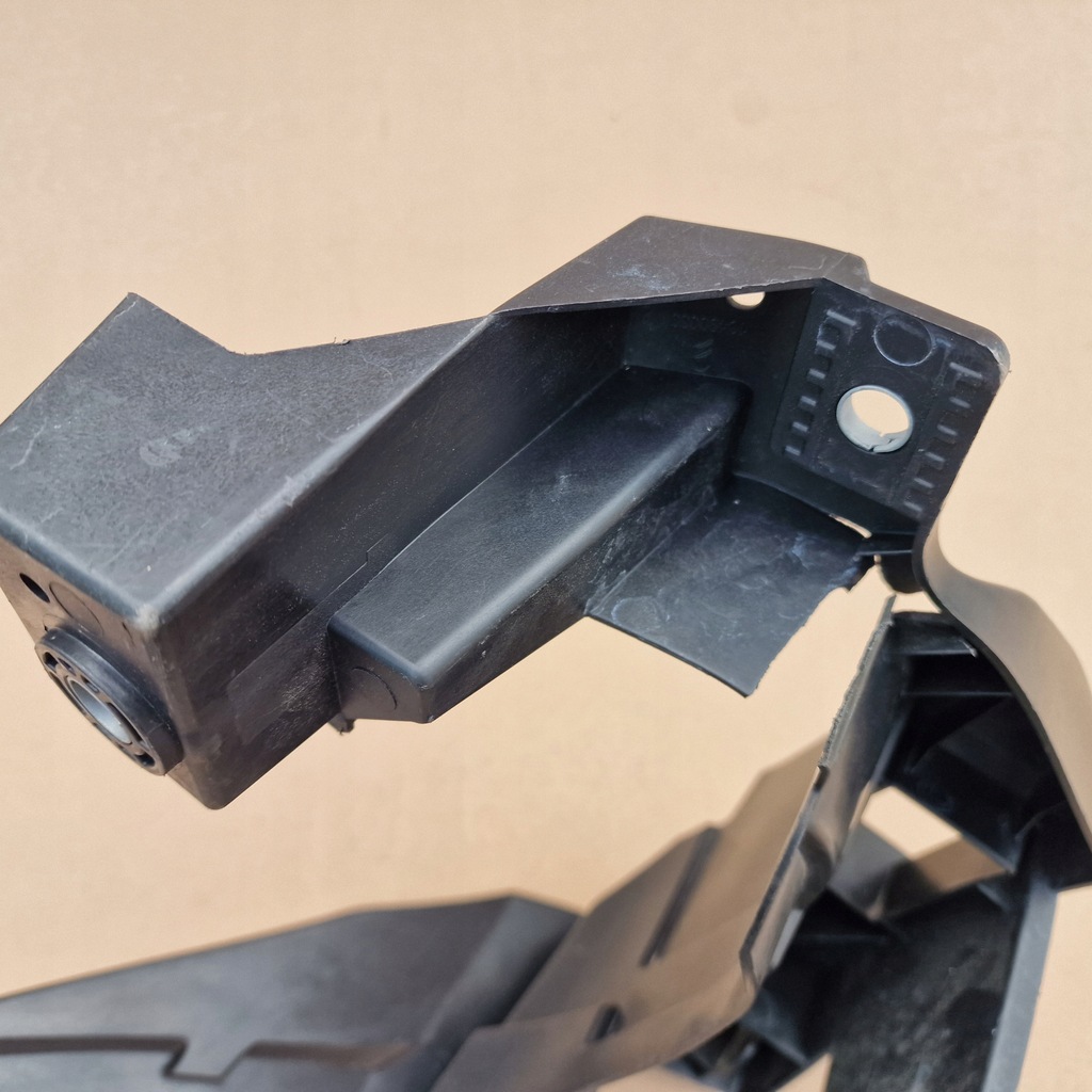 фото №5, Citroen c3 aircross кронштейн напрямна лампи правий 13490039