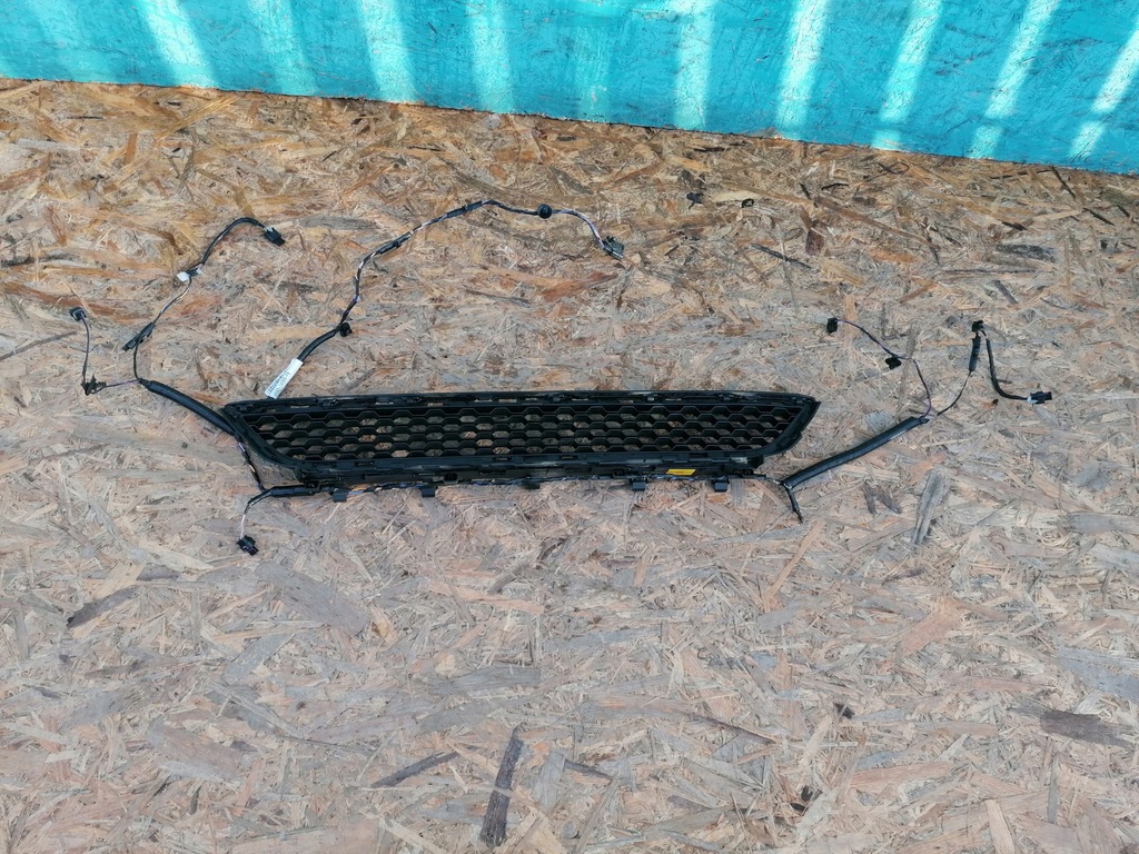 фото №1, Jaguar f pace r sport решітка w бампера електропроводка