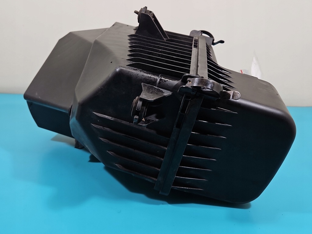 фото №9, Корпус фільтра повітря hyundai h1 ii 28110-4h000 2.5 crdi d4cb