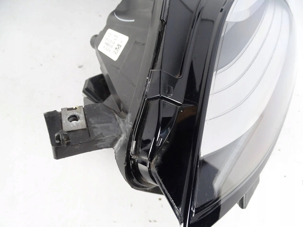 Фара перед передняя левая tesla 3 full led с Разборки