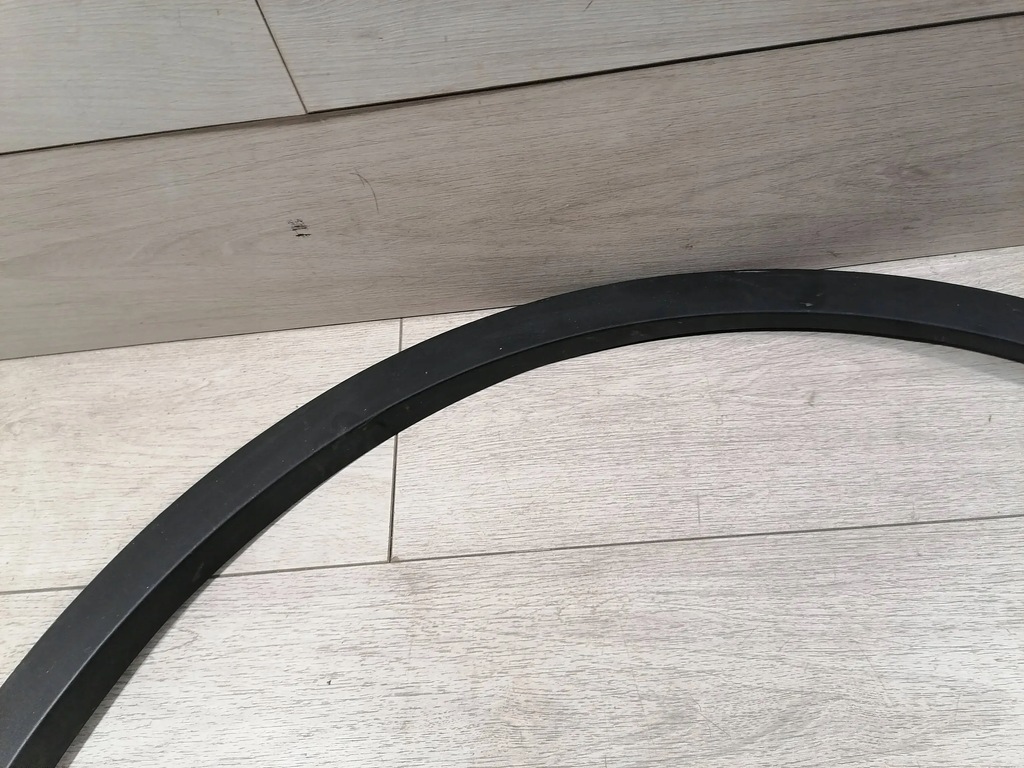 фото №9, Tesla y молдинг крыло правый перед 1683860-00-a