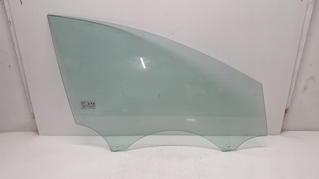 фото №1, Ford mondeo mk4 стекло правая перед ..7