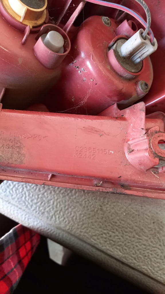 фото №8, Лампа права задня mazda 5 06r 2.0d van