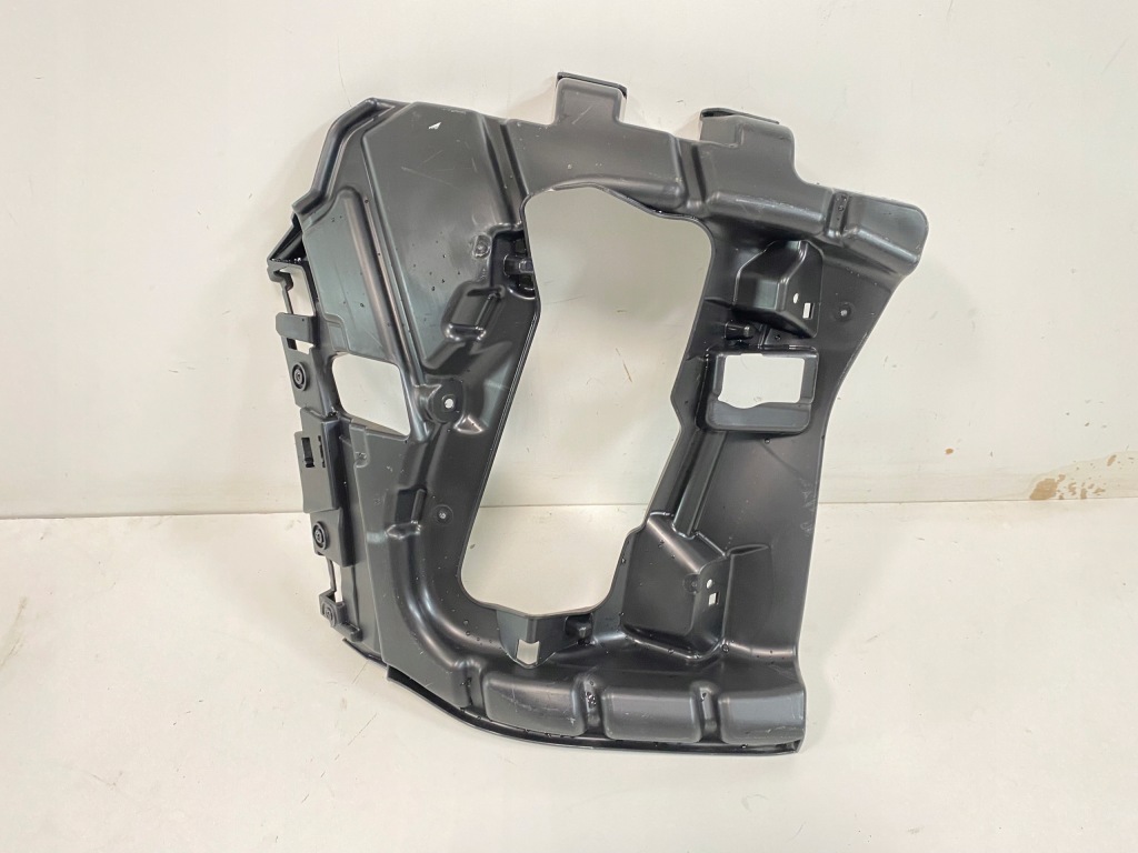 фото №1, Кронштейн напрямна бампера правий vw t-roc 2ga lift fl 2022-