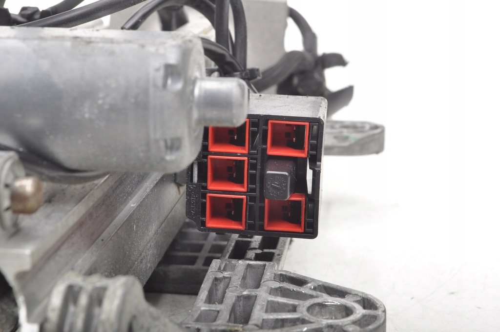 фото №6, Xj x351 колонка рулевая 2w93-3c529-an uk