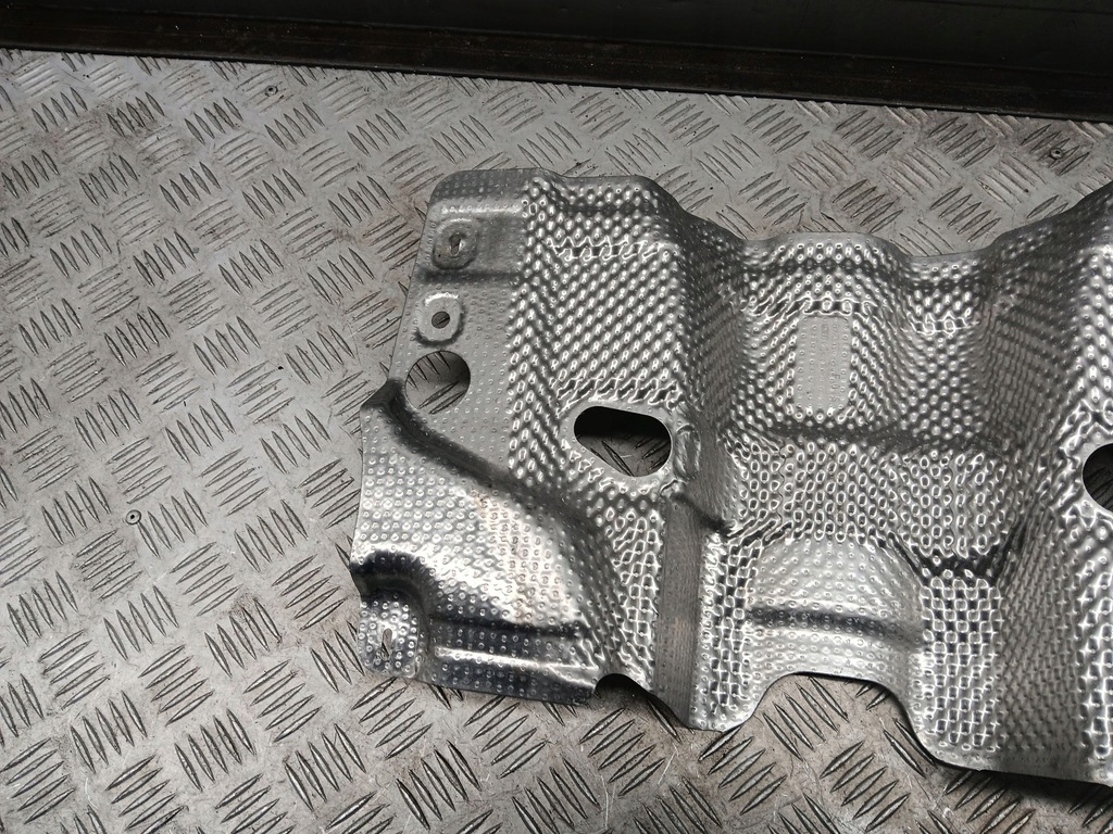 фото №5, Audi a4 s4 b9 8w 2021 защита тепловая трубы выпускной