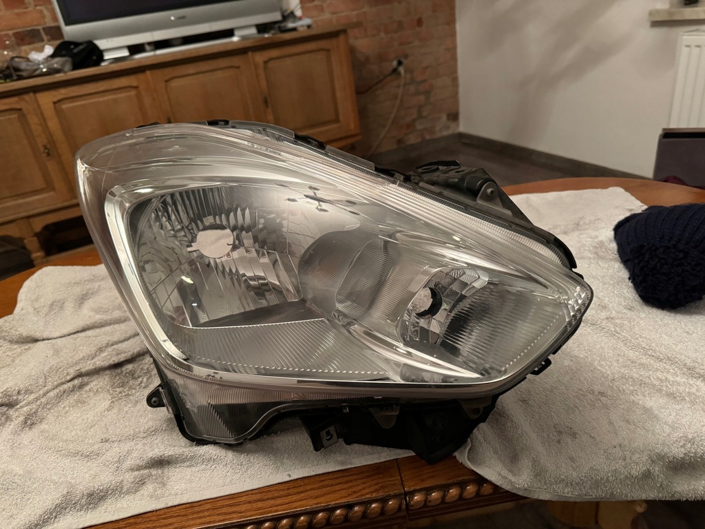 фото №6, Suzuki baleno ii лампа передняя правая обычная оригинальная нет клееная europa