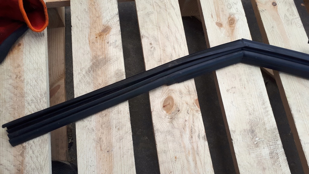 фото №7, A4 b9 8w s4 прокладка двері скло sline правий задня