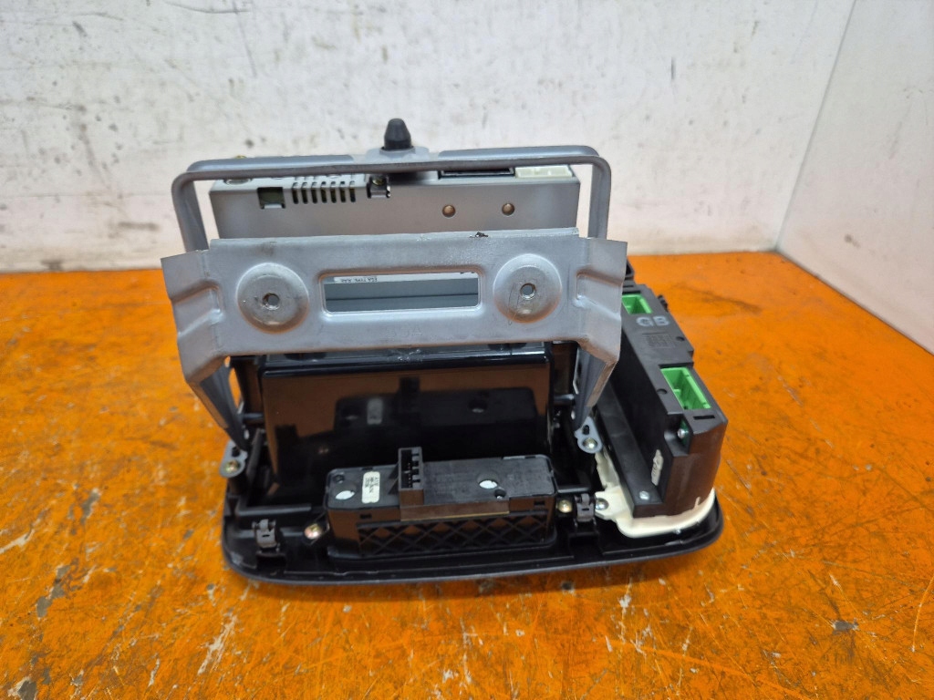 фото №8, Honda civic vii 03-05 lift панель klinatyzacji радіо програвач cd d16v1