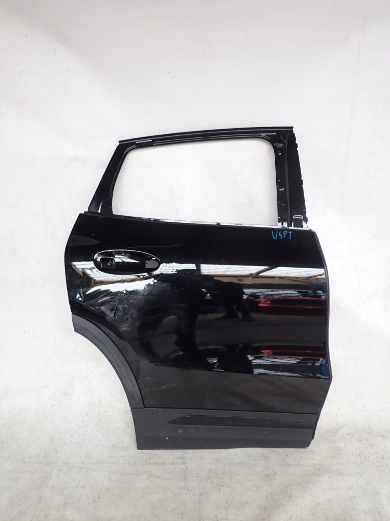 Купити Mercedes eqa h243 21- двері праве задня задні