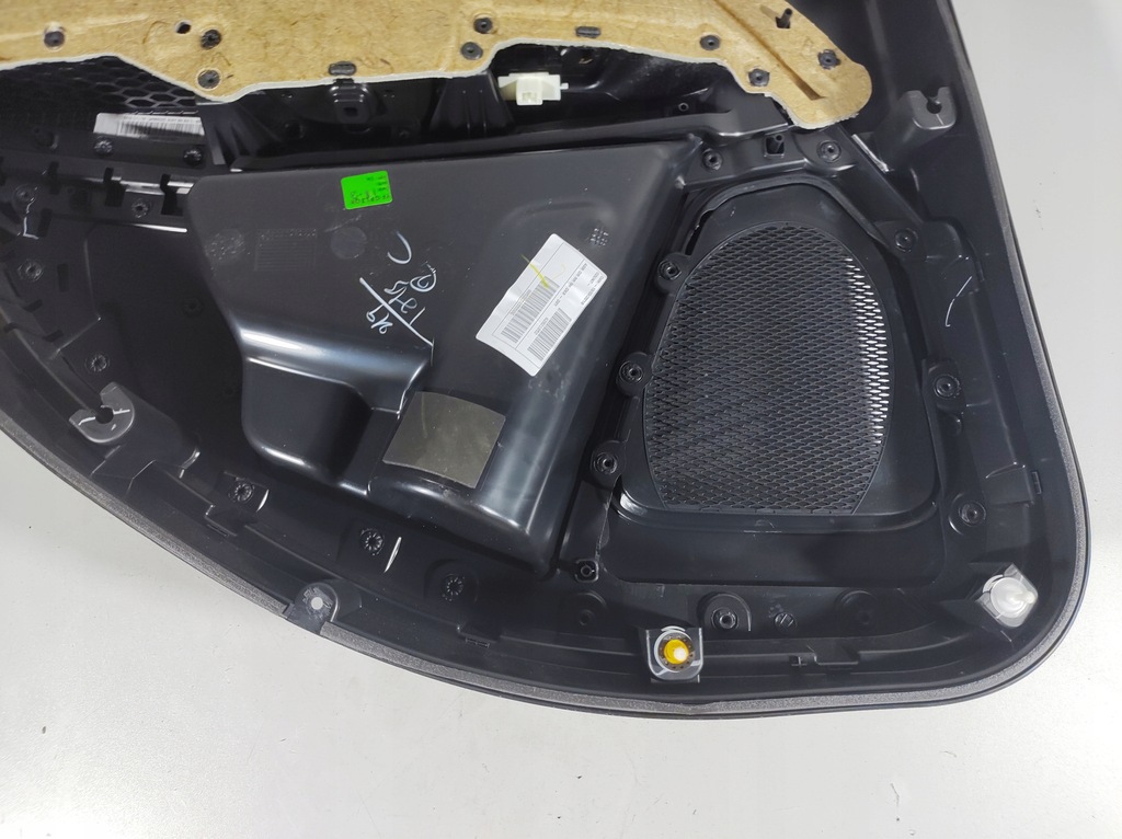 фото №12, Jeep compass 17r- обшивка двері правий задня